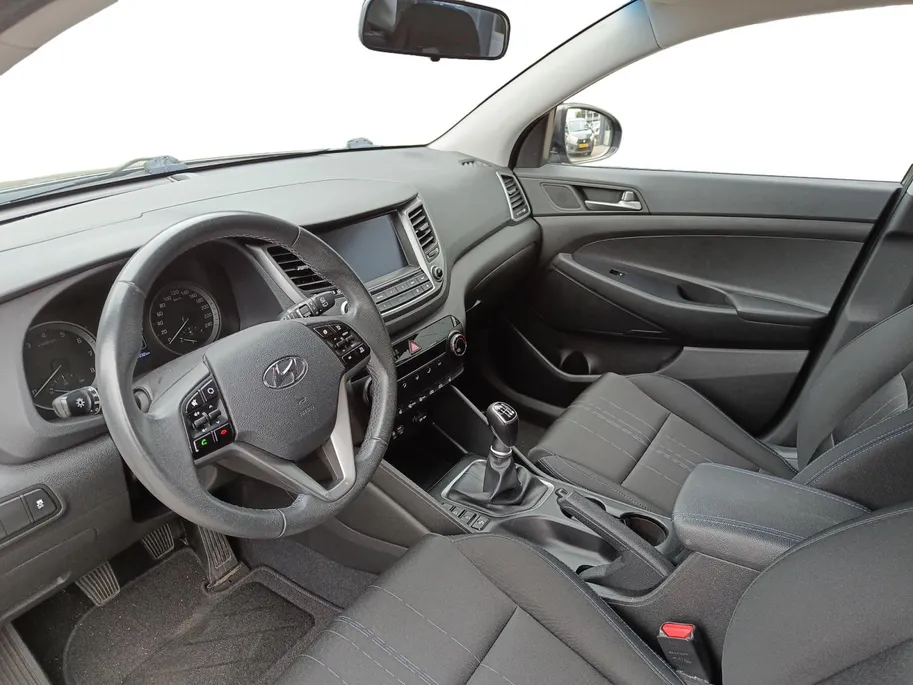Hyundai Tucson 1.6 GDi Go! | Navigatie | Parkeercamera | Stoelverwarming | Climate control | Cruise control |