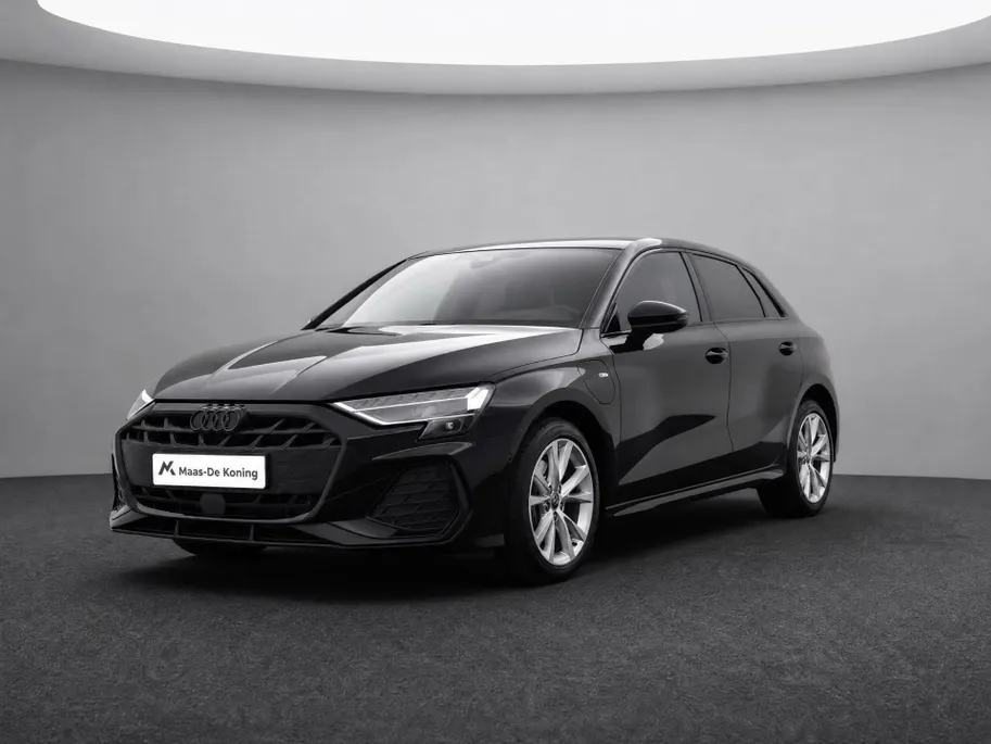 Audi A3 Sportback 40 TFSIe 204pk S-tronic S edition · Camera · Apple/Android Car Play · Stoelverwarming · Navigatie · P-Sensoren · 17'' Inch · Garantie t/m 21-07-2029 of 100.000km  · EXTRA INRUILKORTING ·