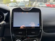 Renault Clio Estate 0.9 TCe Limited | Trekhaak | Parkeersensoren | Navigatie | Bluetooth | Cruise & Climate Control | Onderhoudshistorie | 12 Maanden BOVAG Garantie