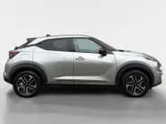 Nissan Juke 1.6 Hybrid N-Connecta Lichtmetalen velgen | Navigatie | Apple Carplay/ Android Auto | Achteruitrijcamera | Climate Control | Parkeersensoren voor & achter |
