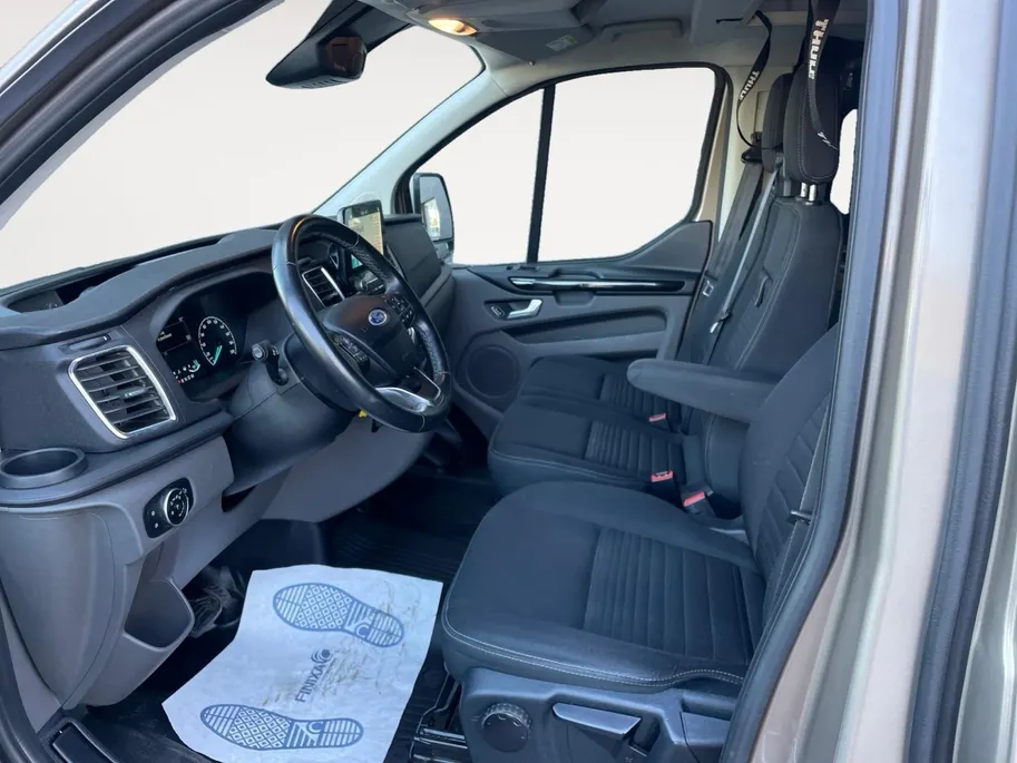Ford Transit Custom Camper 170pk automaat | Keuken met gootsteen- koelkast- gasfornuis | Zonnescherm | Nieuwe distributieriem | Cruise control | Trekhaak | Extra opbergruimte | Stoelverwarming Transit Custom Camper 170pk automaat | Keuken met gootsteen- koelkast- gasfornuis | Zonnescherm | Nieuwe distributieriem | Cruise control | Trekhaak | Extra opbergruimte | Stoelverwarming