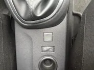 Renault Captur 1.3 TCe Intens | Camera | Parkeersensoren | Navigatie | Bluetooth | Cruise & Climate Control | All Season Banden | 12 Maanden BOVAG Garantie