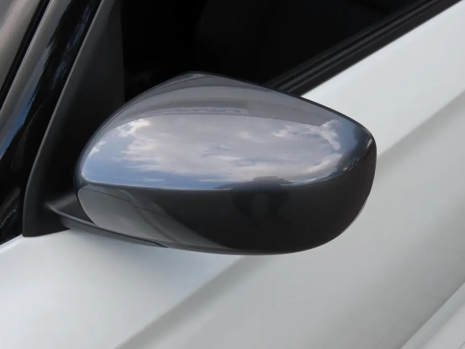 Suzuki Swift 1.2 Comfort | Actiekorting €2200 | Beperkte Voorraad | Private Lease vanaf €299 | Led verlichting | Smart entry systeem | Apple Carplay & Android auto |