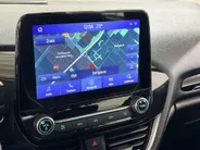 Ford Fiesta 85PK Trend | 1e eigenaar | Navi | Cruise Control | Airco | DAB | Apple CarPlay/Android Auto | Parkeersensoren | Elektrische Ramen & Spiegels | Licht Sensor |