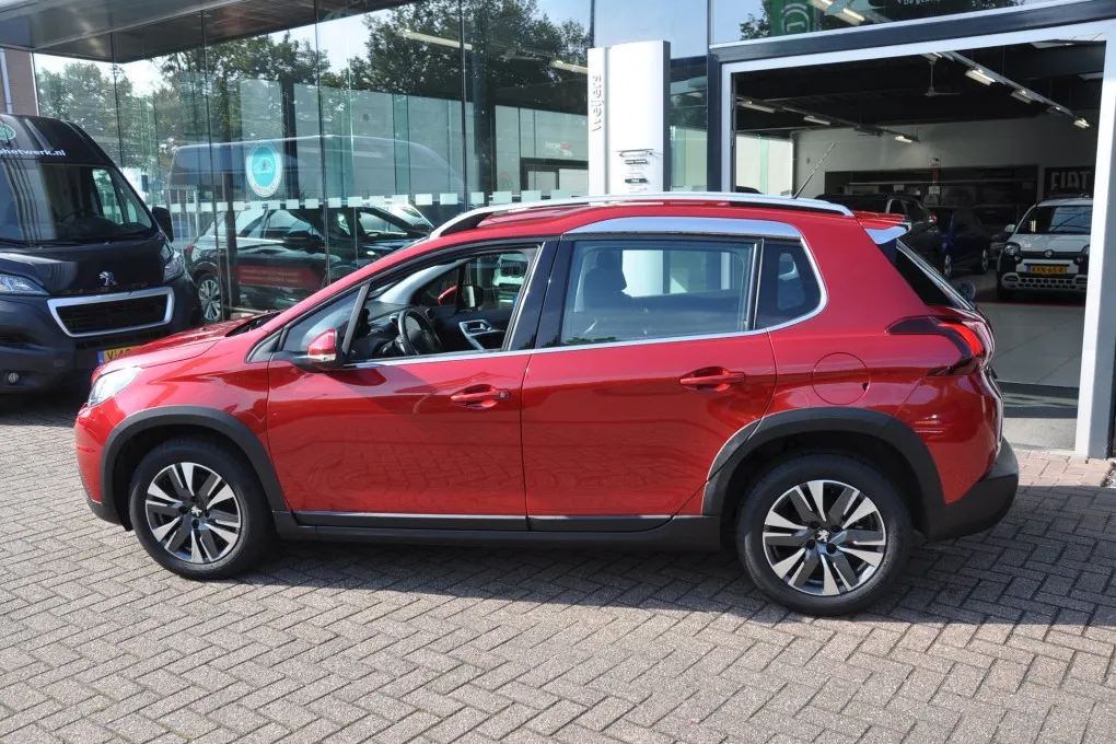 Peugeot 2008 1.2 PureTech GT-Line Navi Apple Android
