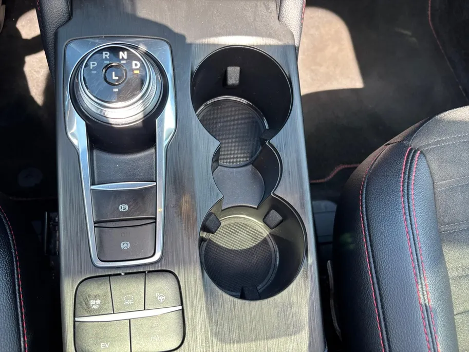 Ford Kuga 2.5 PHEV ST-Line X 225PK | Panoramadak | Adaptieve Cruise Control | BLIS | El. Stoel | LED | Head Up Display | Winter Pack | 20' Lichtmetalen velgen | Camera voor en achter