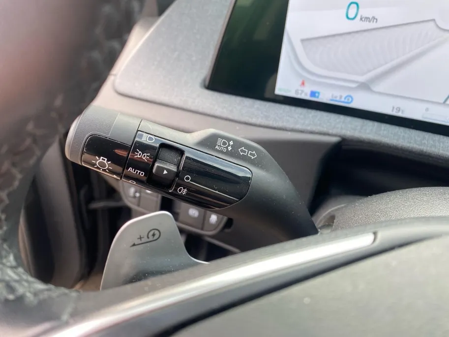 Kia EV6 Air 58 kWh | Climate control | Navigatie | Parkeercamera | LM-velgen 19 inch | Adaptive cruise control | Line-assist | Dodehoek detectie |