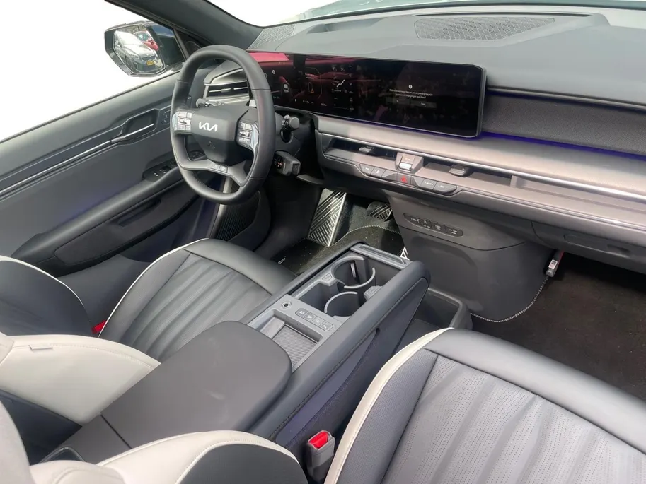 Kia EV9 GT-Line AWD 99.8 kWh | Climate Control | Cruise Control | 7-Zits | Stoelverwarming | Panoramadak | Memory Stoelen | Stoelventilatie |