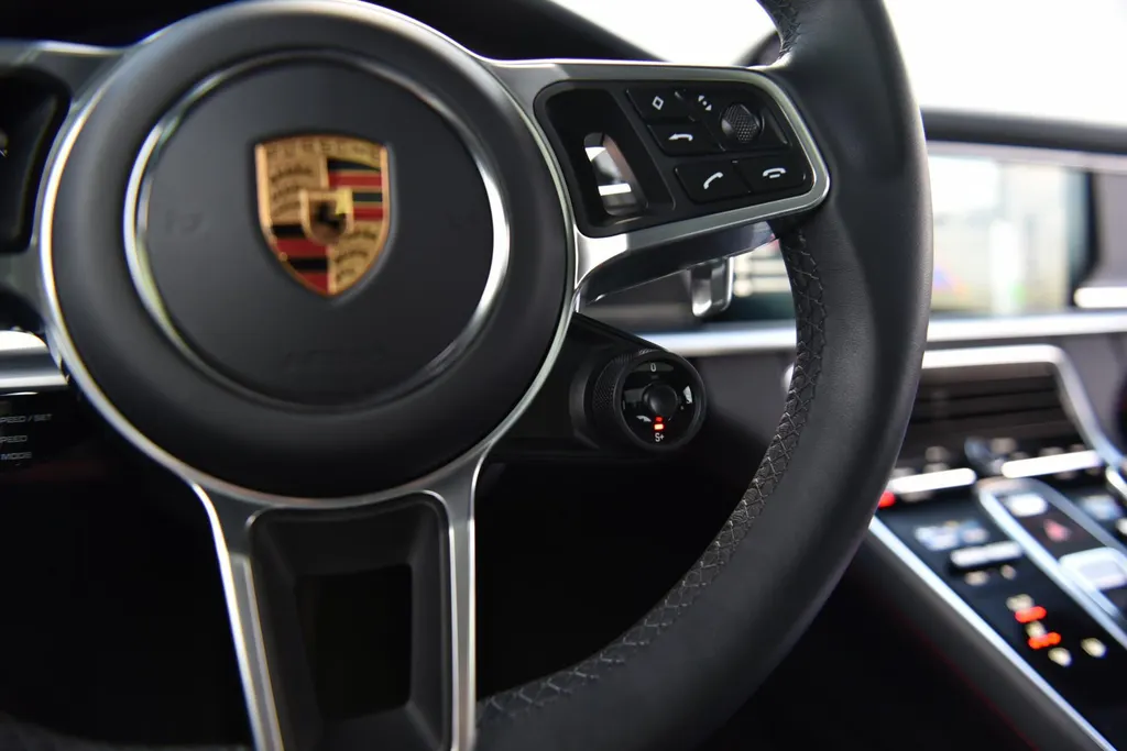Porsche Panamera Sport Turismo 4.0 GTS