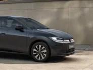 Volkswagen ID. Polo Life First Edition 52 kWh accu, 211 PK · Achteruitrijcamera · Draadloze telefoonlader · Stuurwiel verwarmd · Stuurwiel multifunctioneel ·
