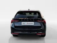 Škoda Octavia Combi 150PK TSI MHEV Business Edition Plus | Electrisch Wegklapbare Trekhaak | Navigatie | Apple Carplay/Android Auto | Climate Control | Cruise Control | Lichtmetalen Velgen | Camera | Parkeersensoren |