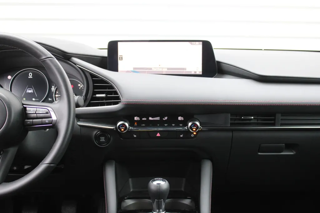 Mazda 3 2.0 e-SkyActiv-X M Hybrid 6MT 186PK Homura | BTW Auto | Navi | Adap. Cruise | Camera | HUD | 18' LM |