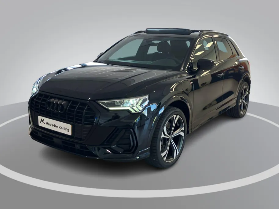 Audi Q3 45 TFSIe S edition · Panoramadak · 360°Camera + Parkeersensoren · Apple/Android Car Play · SONOS · Stoelverwarming · Drive select