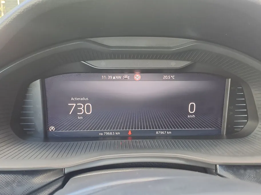 Škoda Scala 1.0 TSI Sport Business | Navigatie | Adaptive Cruise | Sensoren | Climate | Apple Carplay/Android Auto
