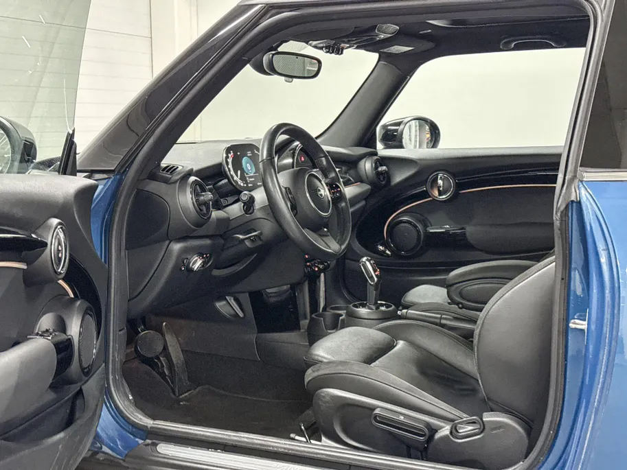 MINI Cooper 3-deurs Cooper Business Edition