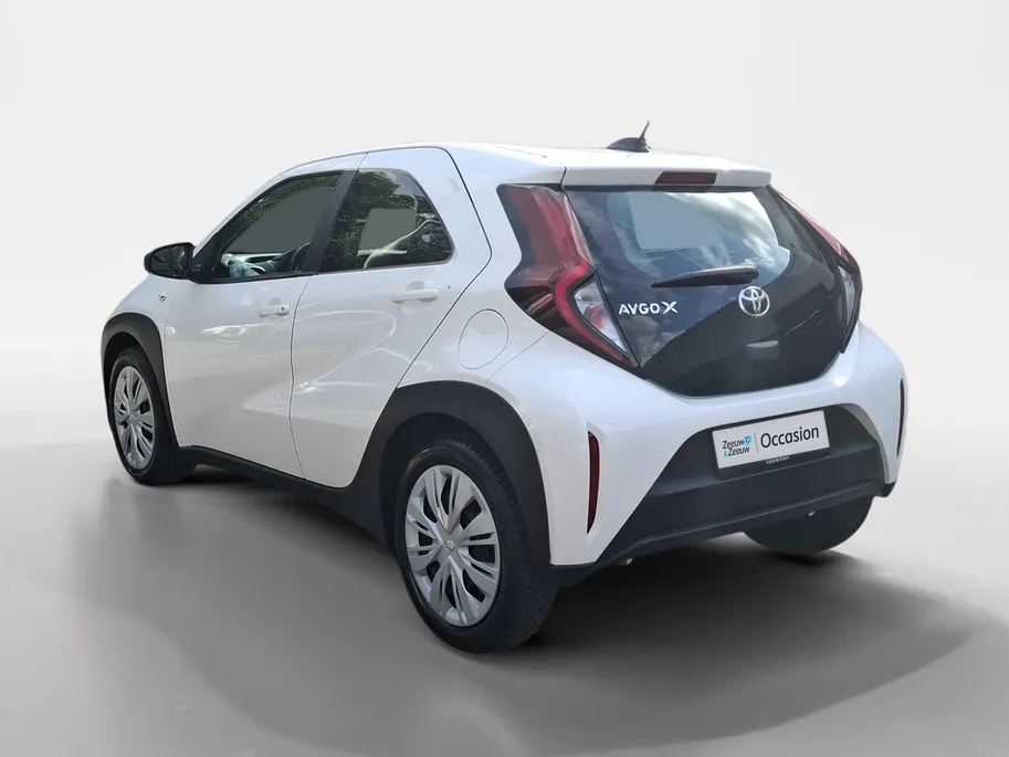 Toyota Aygo X 1.0 VVT-i MT Play | AIRCO | APPLE/ANDROID AUTO | CRUISE | CAMERA | E-CALL |