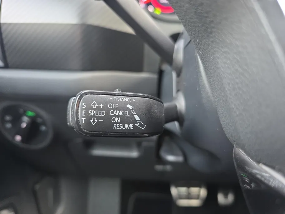 Škoda Kodiaq 1.5 TSI Sportline Business 7p. | Goed onderhouden! | Panoramadak | Trekhaak | Achteruitrijcamera | Elektr. Stoelen | 20'' velgen | 12 maanden garantie