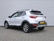 Kia Stonic 1.0 T-GDi MHEV DynamicPlusLine | Camera | Clima | Cruise | 16' LM | LED | Navi | Apple Carplay/Android Auto | Keyless | Automaat |