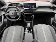 Peugeot 2008 1.2 PureTech 130 Allure | Automaat | Parkeersensoren voor en achter | Acteruitrijcamera | Apple carplay & Android auto | Cruise control | Navigatie | Trekhaak | Bovag garantie |