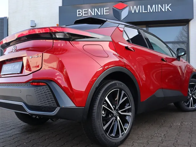 Toyota C-HR 2.0 PHEV 220 Executive | Panoramadak | Stoel/Stuur Verwarming