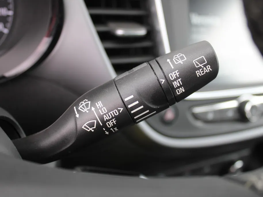Opel Crossland 1.2 Edition | Trekhaak | Camera | Parkeersensor v+a | Android Auto/Apple Carplay | LED | Cruise | Airco |