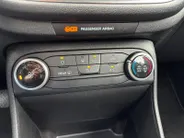 Ford Fiesta 1.1 Trend | Zeer nette auto! | Dealer onderhouden | Bluetooth | Elektr. Ramen | Airco | 12 maanden garantie! |