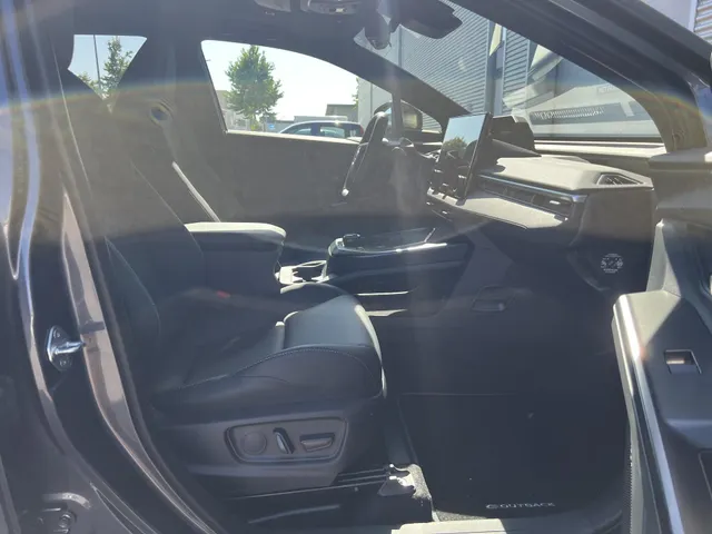 Subaru Outback E-Outback 4E-xperience+ 74.7 kWh | Meest Luxe Uitvoering | Panorama Dak | Stoel Ventilatie | Prijs Incl. Metallic Lak | Demonstratie Voertuig