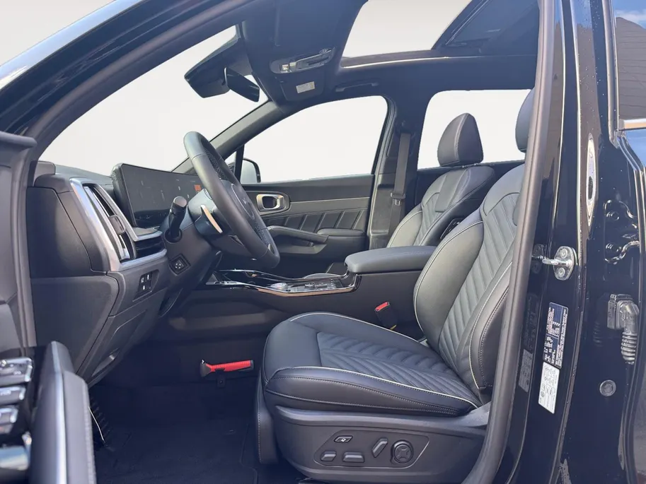Kia Sorento 1.6 T-GDi Plug-in Hybrid 4WD ExecutiveLine 7p | Bel voor info | 253 pk | Head-up display | Nu €3000 Inruilpremie!