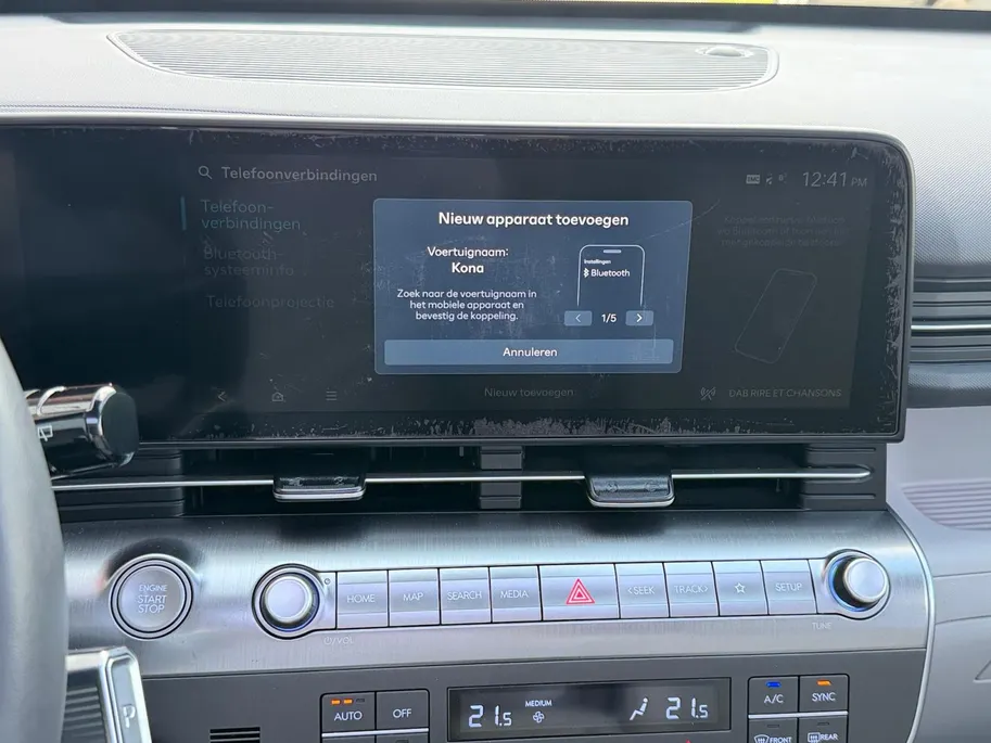 Hyundai Kona 1.6 GDI HEV Premium Sky | Lederen Bekleding| Stoelverwarming v+a| Schuif-kanteldak| Elekrtrisch verstelbare stoelen met geheugen| Dode hoeksensor| MOOIE AUTO