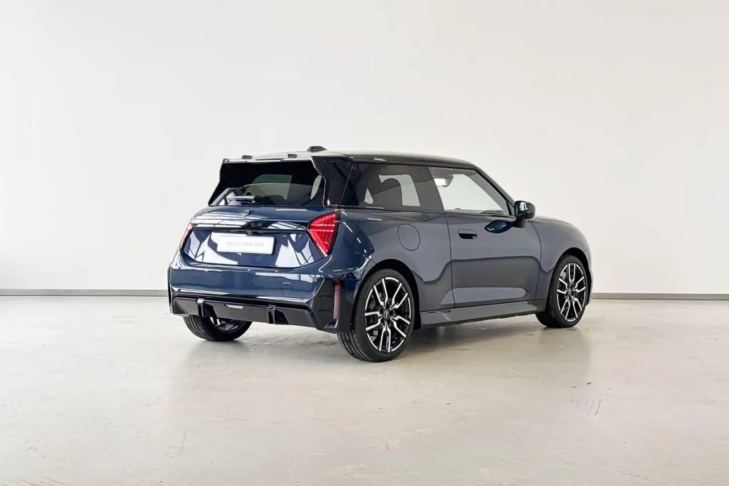 MINI Cooper 3-deurs Electric Cooper E John Cooper Works M 40.7 kWh