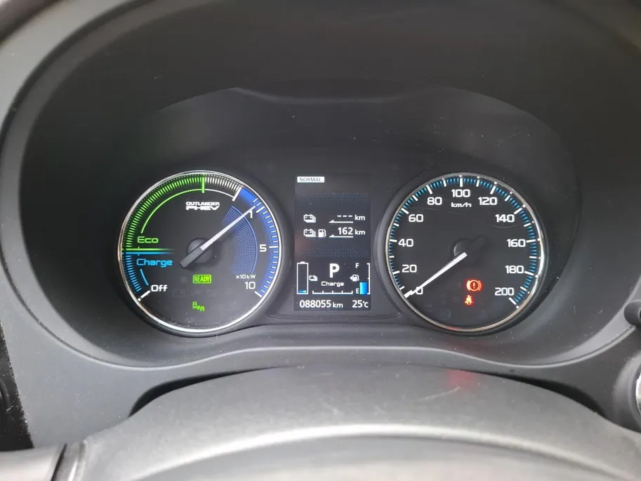 Mitsubishi Outlander 2.4 PHEV Intense | TREKHAAK | AUTOMAAT | CLIMATE | CRUISE | GOED ONDERHOUDEN |