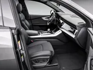 Audi Q8 55 TFSIe 381pk Tiptronic Quattro Pro Line S · Panoramadak · 360 Camera · Wegklapbare Trekhaak · Apple/Android Car Play · Luchtvering · 21'' Inch ·