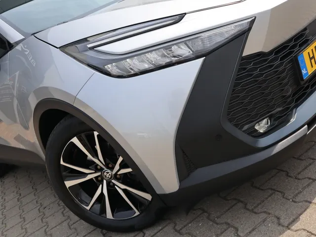 Toyota C-HR 1.8 Hybrid 140 Dynamic | Blindspot | Parkeersensoren V+A