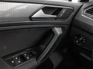 Volkswagen Tiguan 1.5 TSI 150pk DSG Elegance · Camera · Apple/Android Car Play · Stuur- & Stoelverwarming · ACC · Elek. Inklapbare Spiegels ·