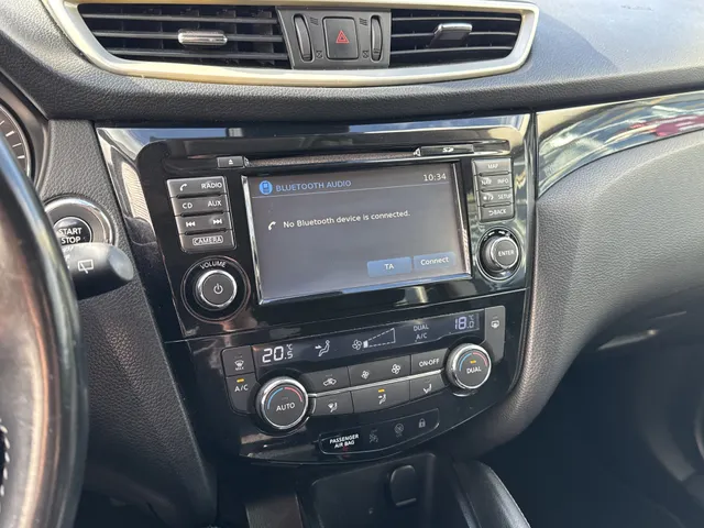 Nissan QASHQAI 1.2 Connect Edition. Trekhaak 13p (max. 1.200kg)