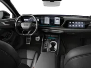 Audi A6 Allroad e-hybrid quattro 367 PK · B&O Premium 3D met hoofdsteunspeakers · Trekhaak elek. wegklapbaar · 20' LM Velgen