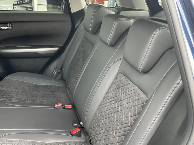 Suzuki Vitara 1.4 B.jet Style SH 1500kg trekgewicht!