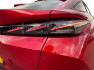 Peugeot 408 1.6 HYbrid GT 225 EAT8 First Edition *Navi*360Camera*Schuif/kanteldak*Trekhaak*Focal Audio*Adapt. Cruise Control* Memory stoel*Elekt. achterklep*Zeer nette auto!