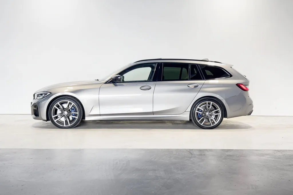 BMW 3 Serie Touring M340i xDrive High Executive