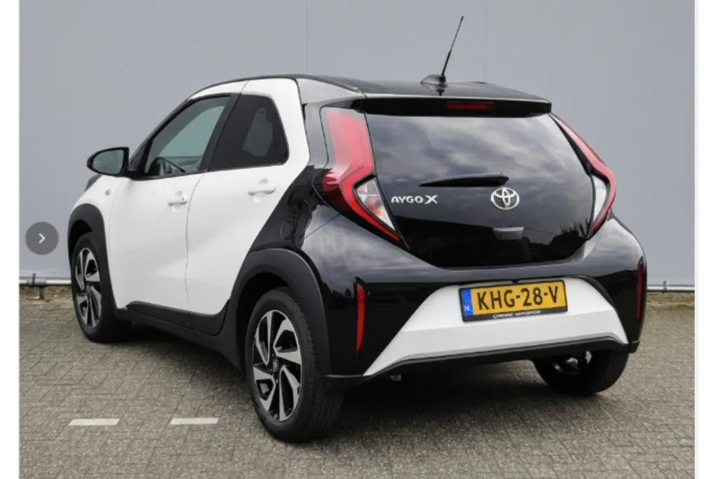 Toyota Aygo X 1.0 VVT-i MT CVT Envy |Carplay |Cruise |Clima |14dkm!