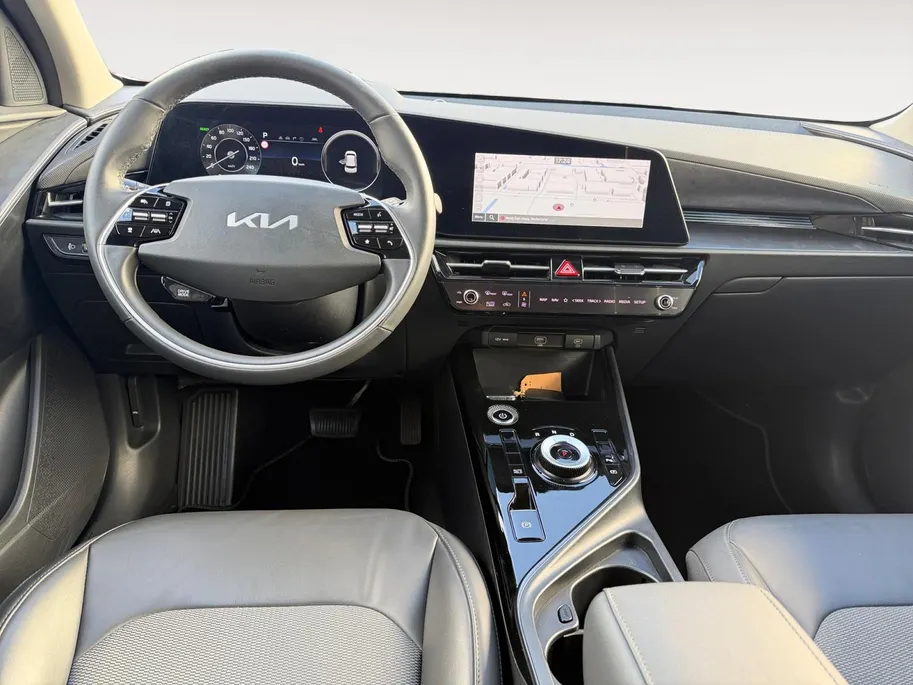 Kia Niro EV DynamicLine 64.8 kWh | Zeer nette auto | Navigatie | Apple CarPlay & Android Auto | Achteruitrijcamera | Fabrieksgarantie t/m 6-2030 |