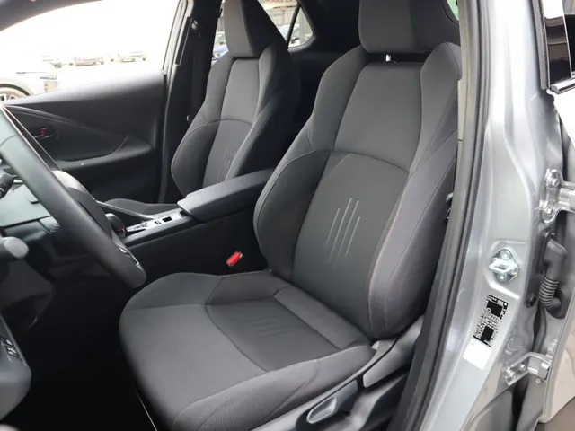 Toyota C-HR 1.8 Hybrid 140 Dynamic | Blindspot | Parkeersensoren V+A