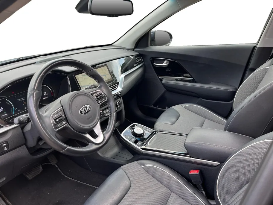 Kia e-Niro DynamicPlusLine 64 kWh | Stoelverwarming | Keyless entry | Schuifdak