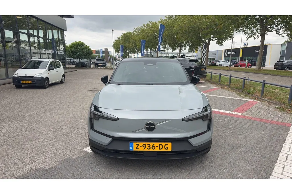 Volvo EX30 Single Motor Extended Range Plus 69 kWh