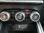 Renault Clio 1.0 TCe Intens *Navi+Camera*Climate*Cruise*Parkeersensoren*Groot Scherm*L.M. Velgen