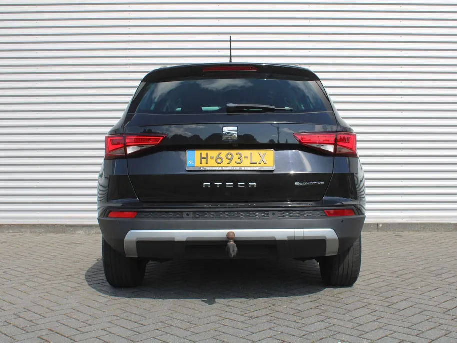 SEAT Ateca 1.0 EcoTSI Style | Navi | Clima | Elek. Trekhaak | Cruise adapt. | Elek. kofferklep | Camera | PDC | 17' LM | Stoelverwarming | Alcantara |