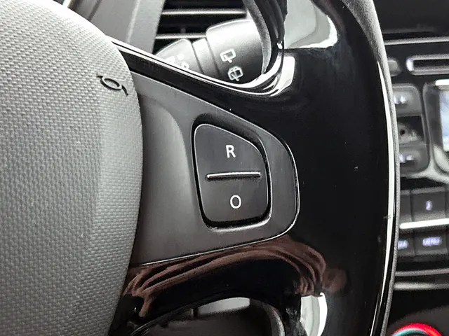 Renault Captur TCe 120PK Expression | Parkeersensoren | KEYLESS | CRUISE CONTROL |