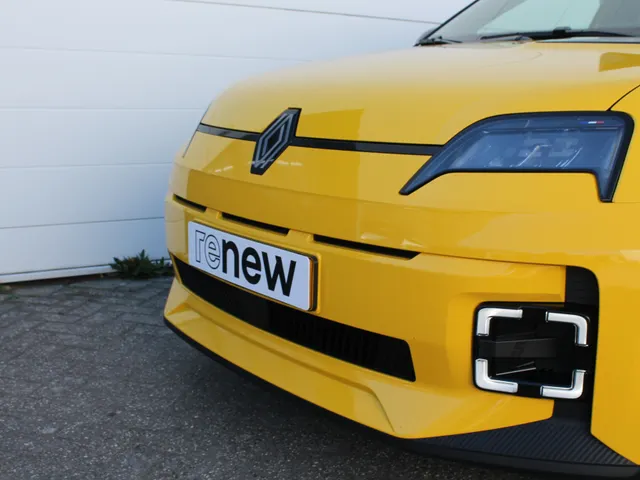 Renault 5 Comfort Range 150 PK TECHNO 52 kWh | 4 seizoensbanden | Pack winter | NIEUW OP VOORRAAD