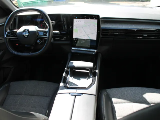 Renault Espace E-Tech full hybrid 200 techno 7p. | 7-persoons | Google navigatie | elektrische achterklep