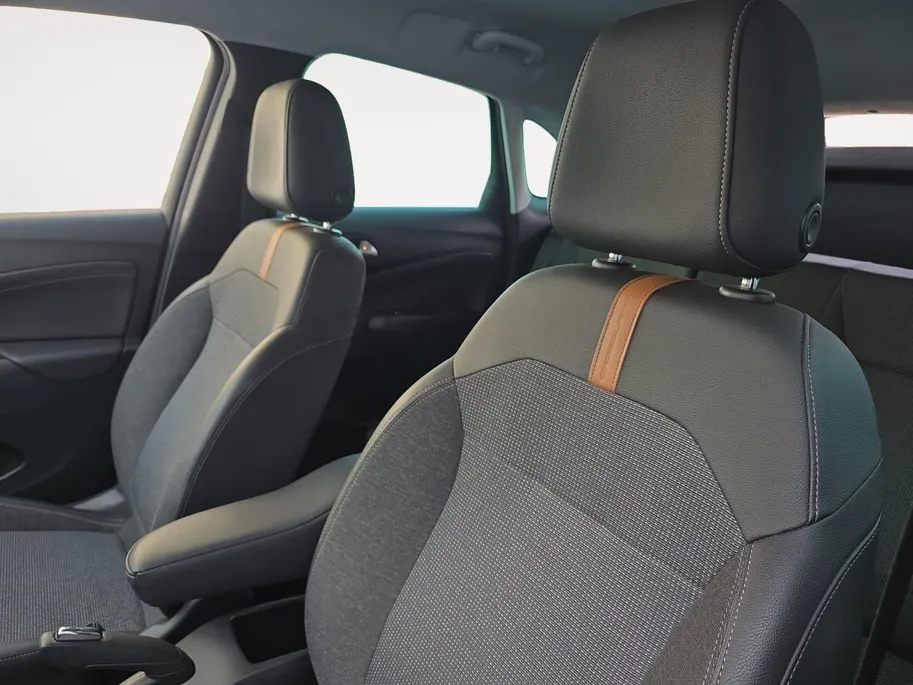 Opel Crossland 1.2 Turbo Elegance | Navigatie | 360 camera | Climate Control | Led koplampen | Cruise Control | Dodehoek detectie | 12 maanden garantie